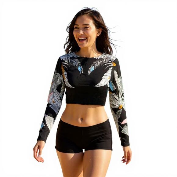 Maaji Swimwear Top Rashguard Size MD Long Sleeve Reversible Feathers Leopard